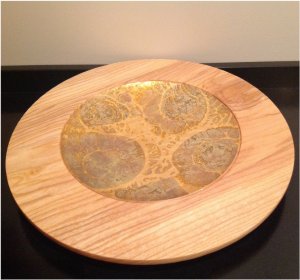 Decorative wooden plate